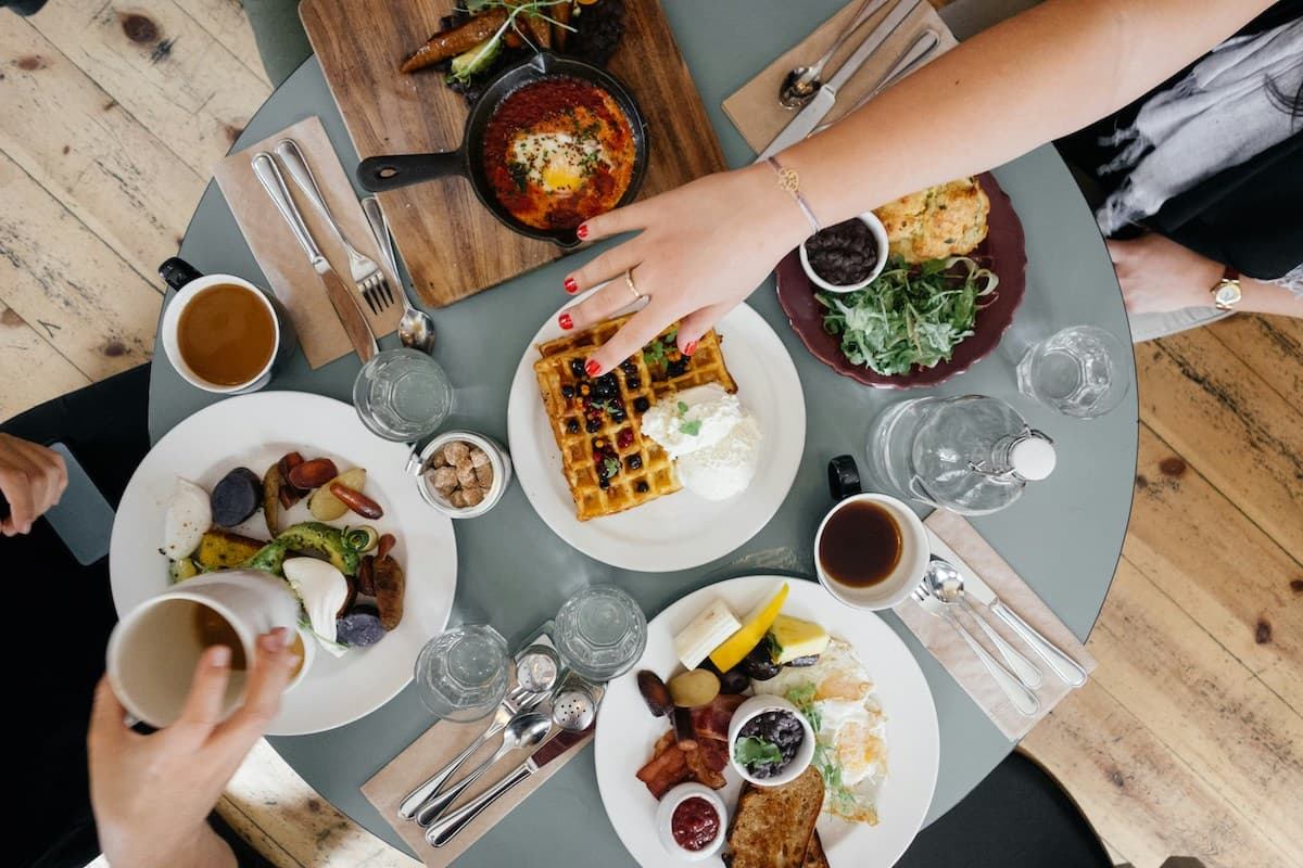 7+ Easy Mother’s Day Brunch Ideas to Involve Kids in Cooking (even the fussy ones!)